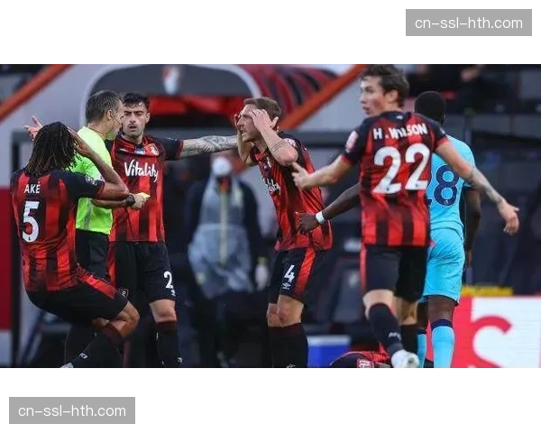 伯恩茅斯卡约德94次禁区界外球，手臂力量成直接进攻武器